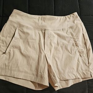 Woman's hiking shorts